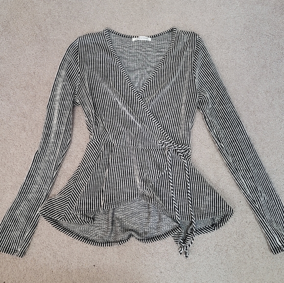 Anthropologie 🦋 Caution to the Wind top - Picture 3 of 7